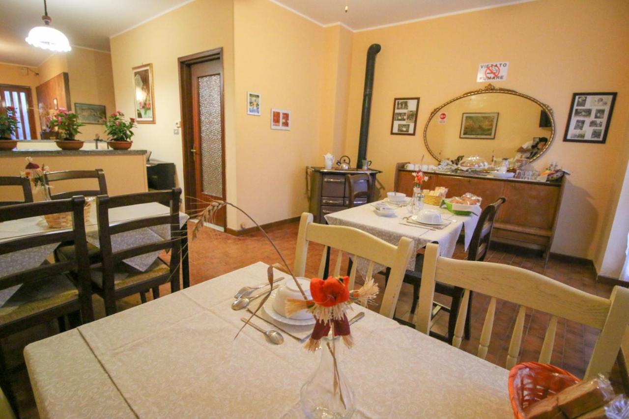 Spighe Paglia E Girasole Acomodação com café da manhã Candia Canavese Exterior foto