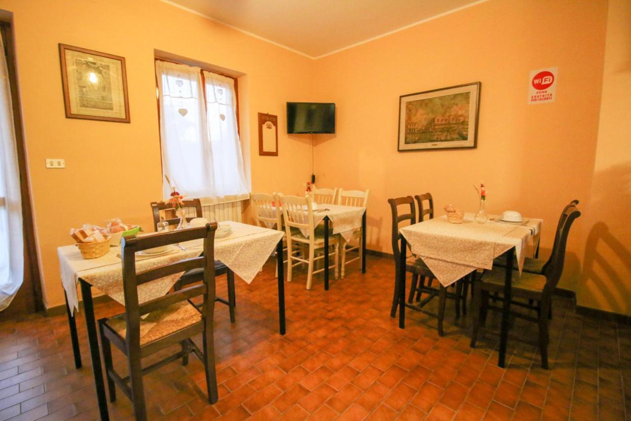 Spighe Paglia E Girasole Acomodação com café da manhã Candia Canavese Exterior foto
